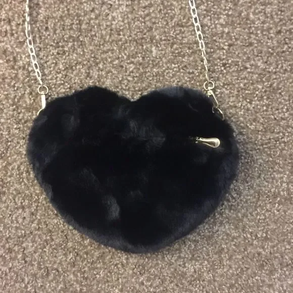 Black Fluffy Heart Purse - Picture 4 of 7